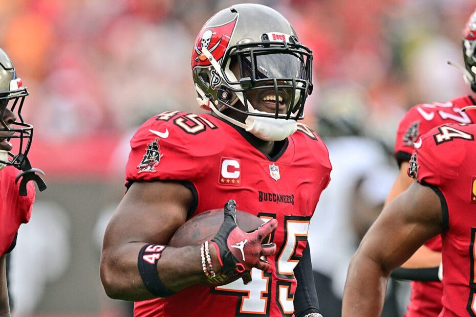 getty devin white buccaneers RJynp8