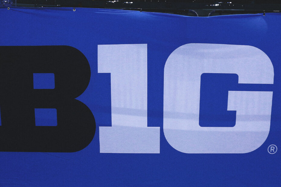 Big Ten logo EgFg7V